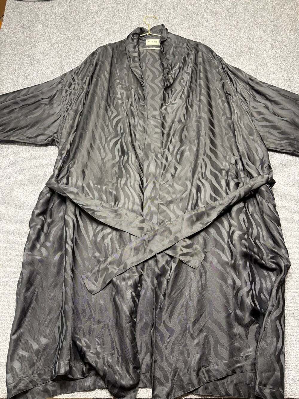 Vintage Versace Intimo Black Jacquard Zebra Print Silk Kimono Robe with Belt XL